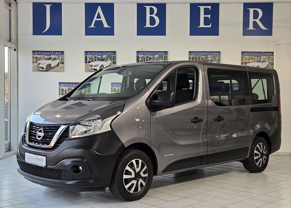 Nissan nv300